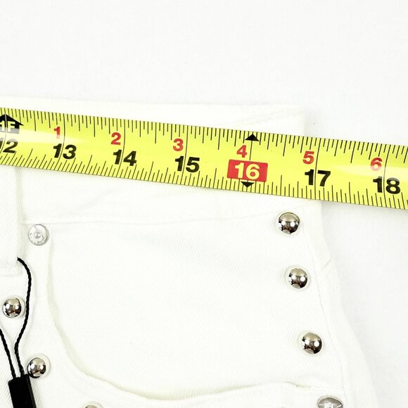 Vigoss Women's Stretch Fray Hem White Studded Denim Shorts Size 15/32 NWT - Picture 9 of 12